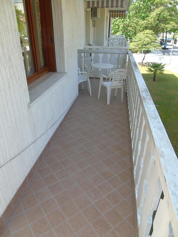 Condominio Mare Lignano Sabbiadoro Habitación foto